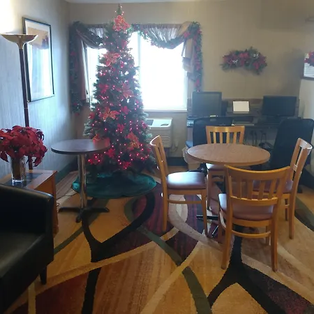 Days Inn & Suites By Wyndham Fargo 19Th Ave/Airport Dome