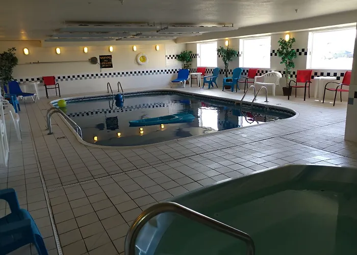 Motel Days & By Wyndham 19th Ave/airport Dome Fargo