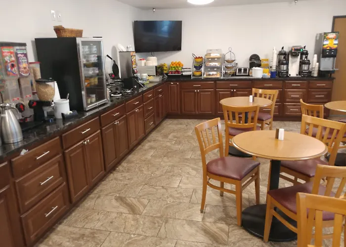 Days & By Wyndham 19th Ave/airport Dome 2* Fargo